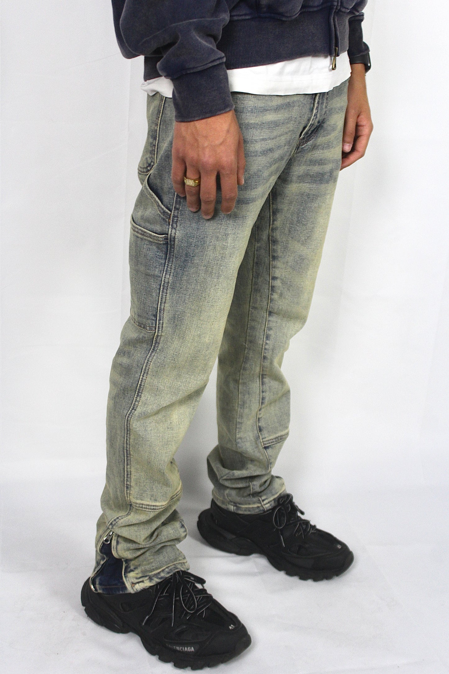 Bleach Zip Denim